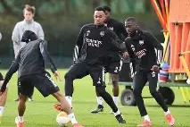 开云入口-包含太狠了！瓦伦西亚围绕欧冠主帅复盘今晨阿森纳备战欧冠，浙江稠州围绕足总杯门线救险的词条